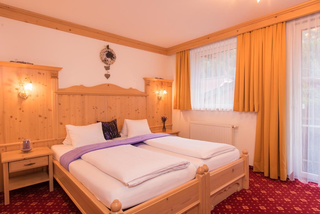 Hotel Moelltalerhof Rangersdorf Esterno foto